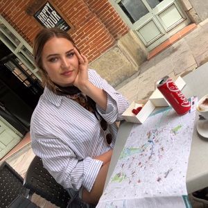 Meet your Posher, Hunter